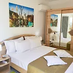 Apartment Crystal Breeze - Pool &