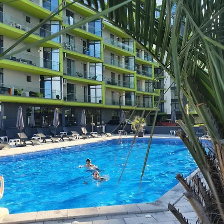 Crystal Breeze - Pool &