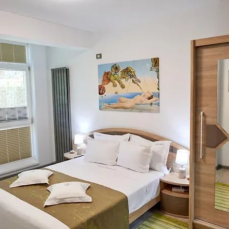 アパート Crystal Breeze - Pool & ナボダリ