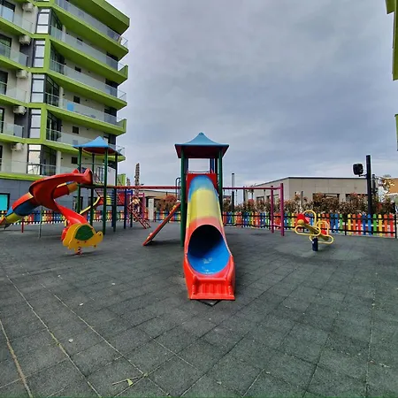 Crystal Breeze - Pool & * ナボダリ