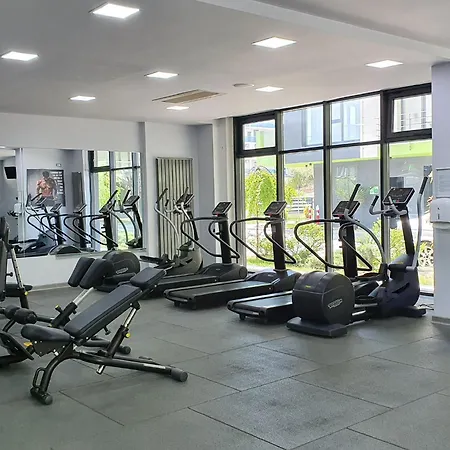 Crystal Breeze - Pool &