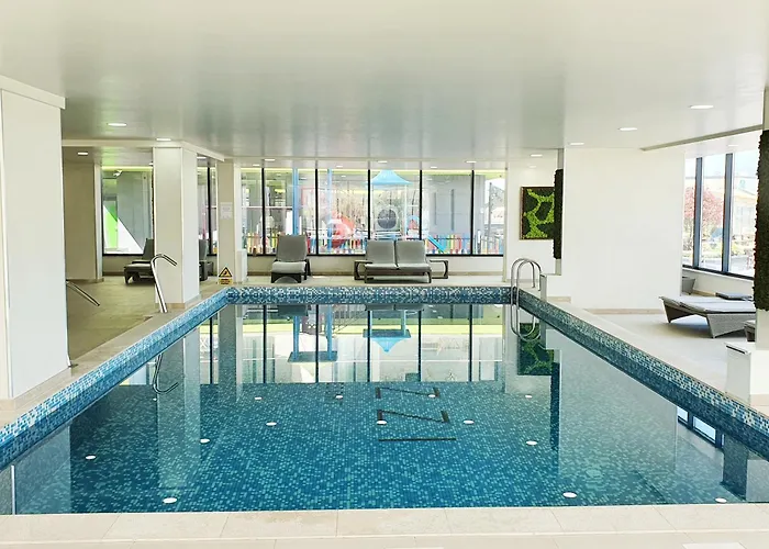 アパート Crystal Breeze - Pool & ナボダリ