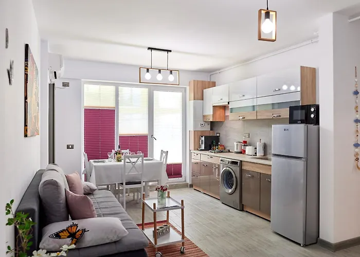 Crystal Breeze - Pool & * ナボダリ