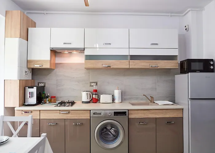 Crystal Breeze - Pool & ナボダリ