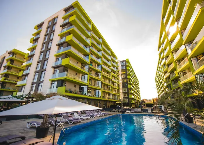 アパート Crystal Breeze - Pool & ナボダリ