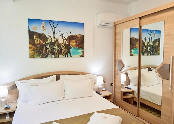 Crystal Breeze - Pool &